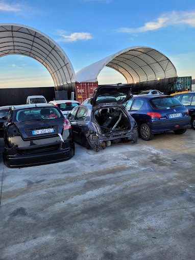 Aperçu des activités de la casse automobile RECYCLE AUTO PIECES située à CHAUMES-EN-BRIE (77390)